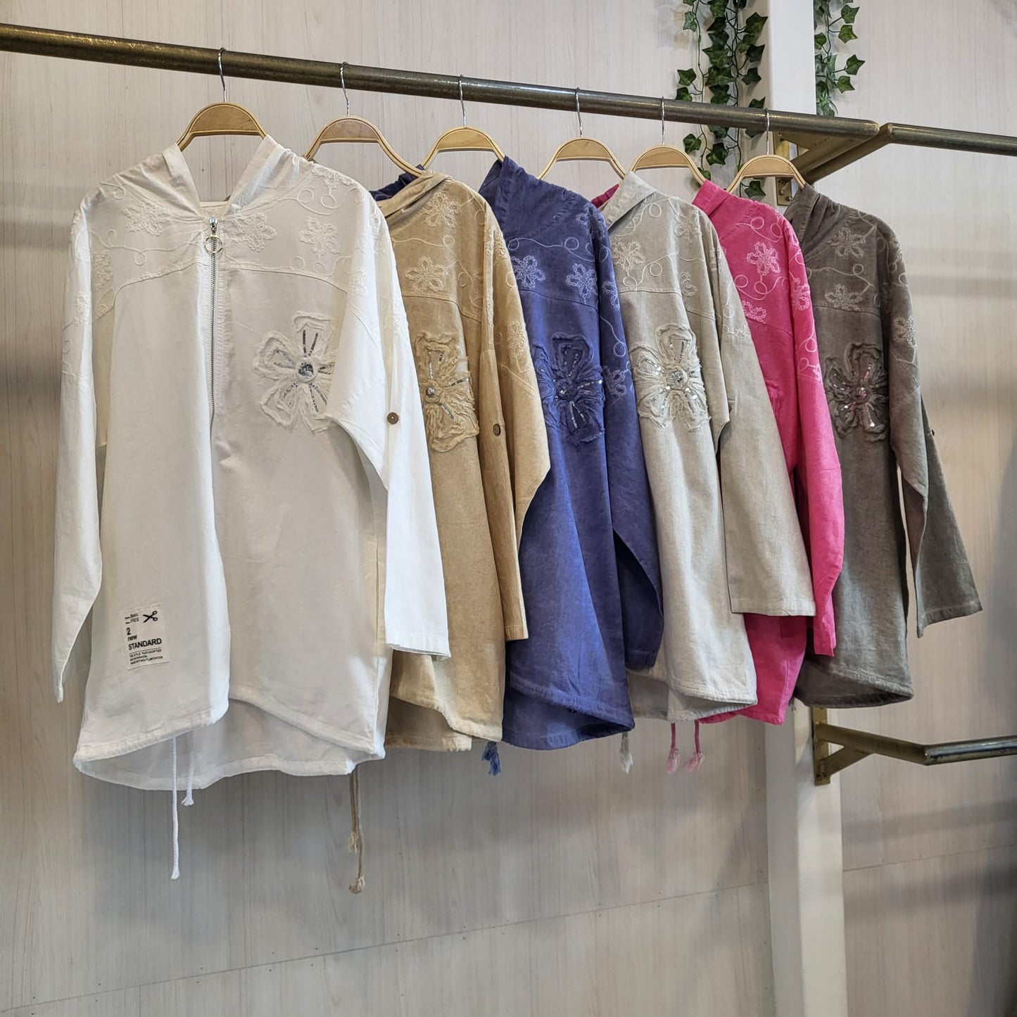 Chaqueta de Lino con Cierre y Capucha