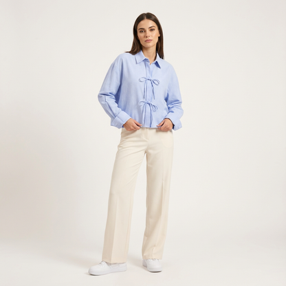 Camisa Lino Tie Chic con Moño Ajustable