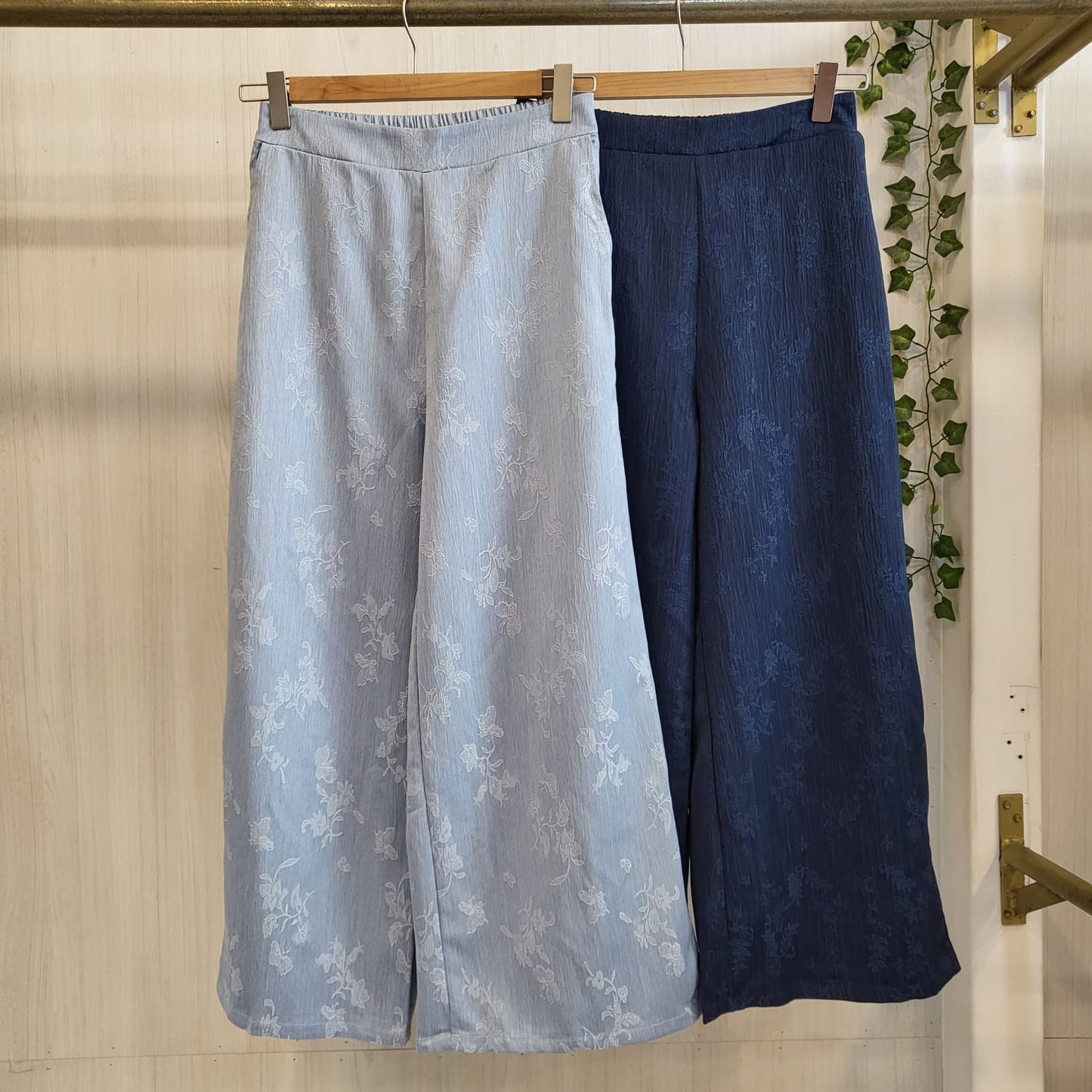 Conjunto Denim Bordado Chic – Gillette & Palazzo Mezclilla Fina